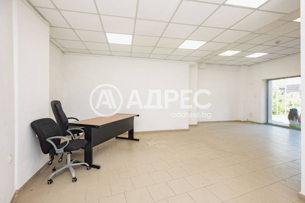 Дава под наем МАГАЗИН, гр. Варна, ЖП Гара, снимка 2 - Магазини - 55883844