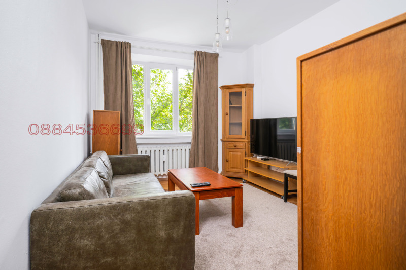 Издаје се  1 спаваћа соба Софија , Центар , 53 м2 | 43356313 - слика [2]