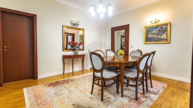 Zu vermieten  3 Schlafzimmer Sofia , Zentar , 130 qm | 72579996 - Bild [5]
