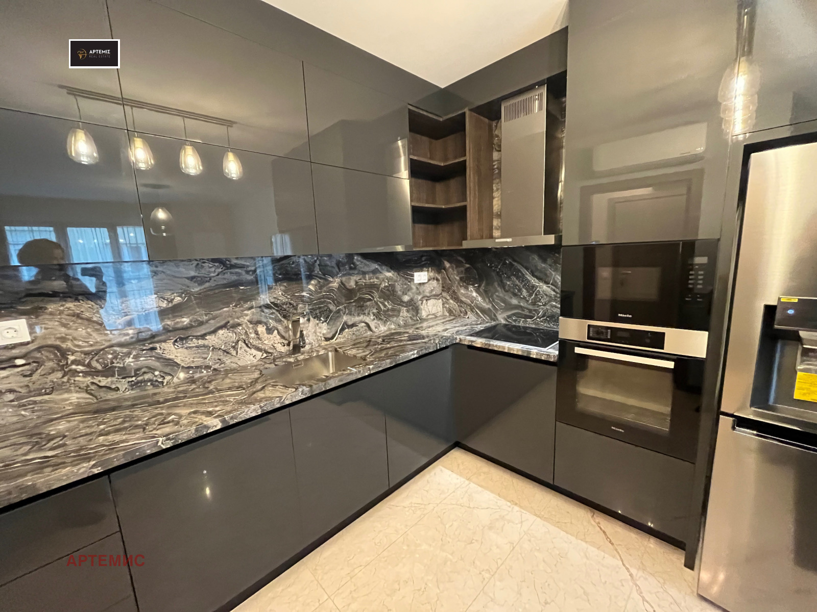 Дава под наем 3-СТАЕН, гр. София, Център, снимка 2 - Апартаменти - 54188071