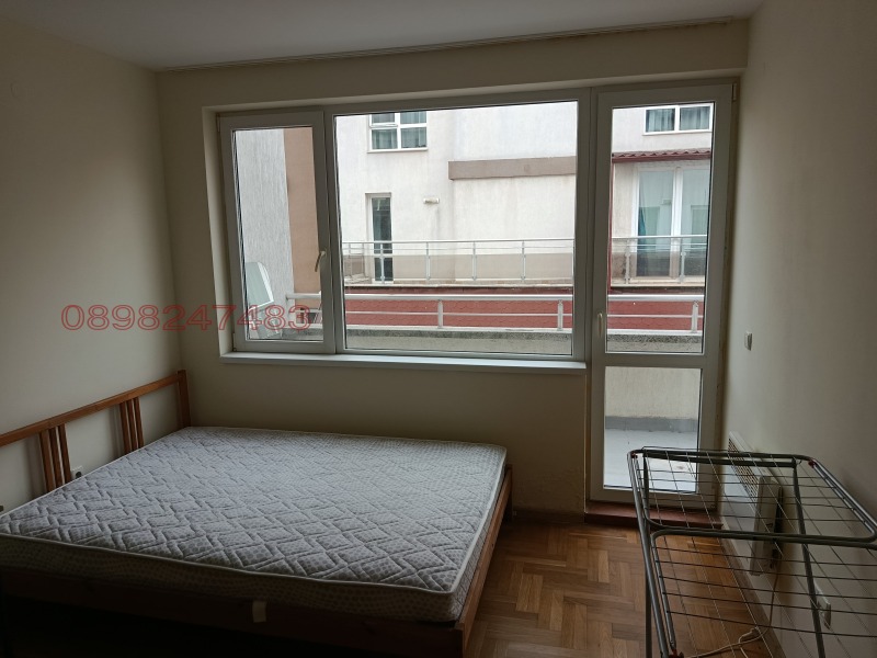 Дава под Наем 3-СТАЕН в град София, Белите брези - 93 кв.м / 570 € » 1 114.82 лв.