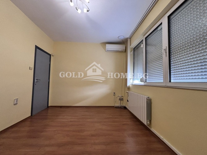 For Rent  Office Plovdiv , Tsentar , 110 sq.m | 36057855 - image [8]