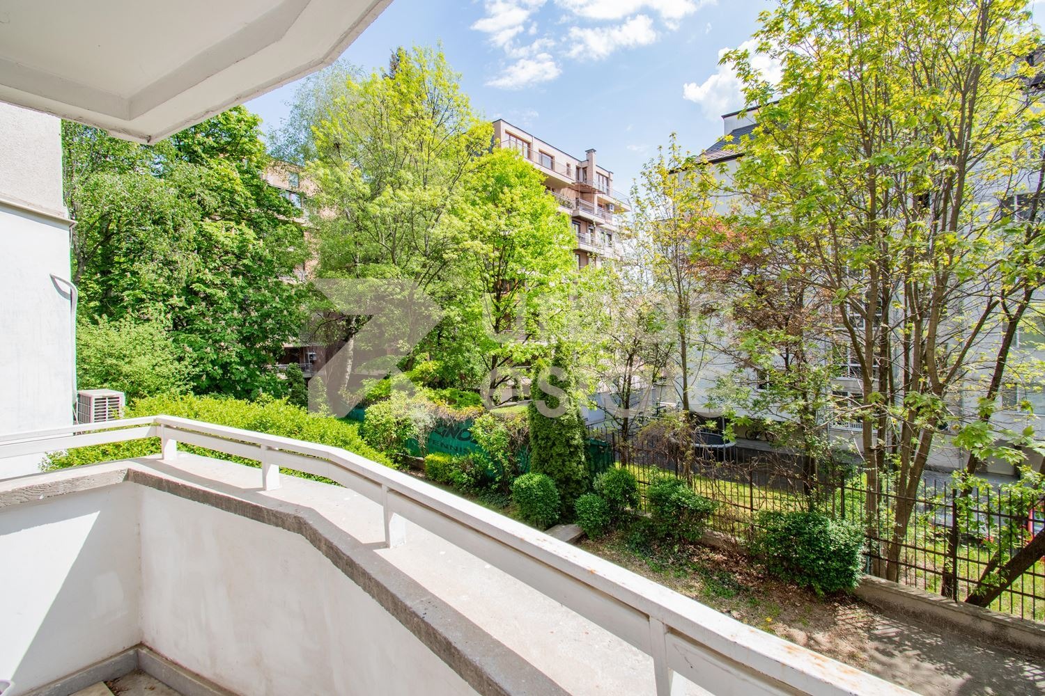 Дава под наем 2-СТАЕН, гр. София, Лозенец, снимка 9 - Апартаменти - 54362284