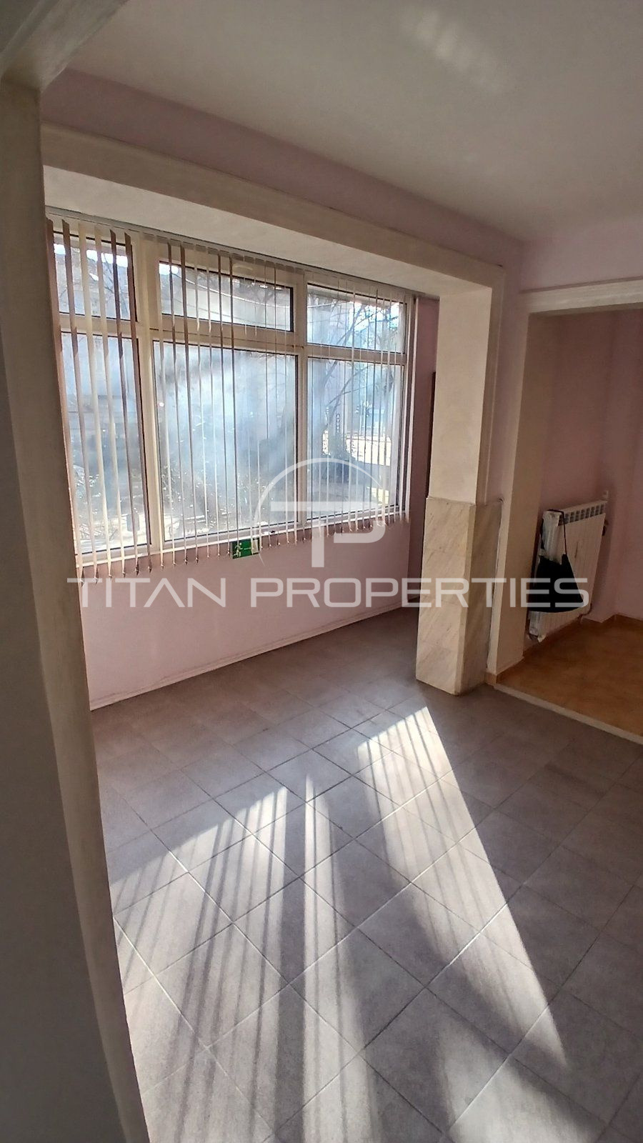 Дава под наем ОФИС, гр. Пловдив, Център