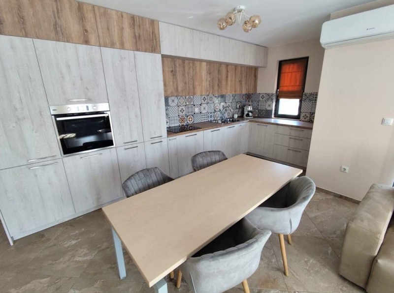 Para alugar  Mais de 3 quartos Plovdiv , Centar , 130 m² | 62489086 - imagem [2]