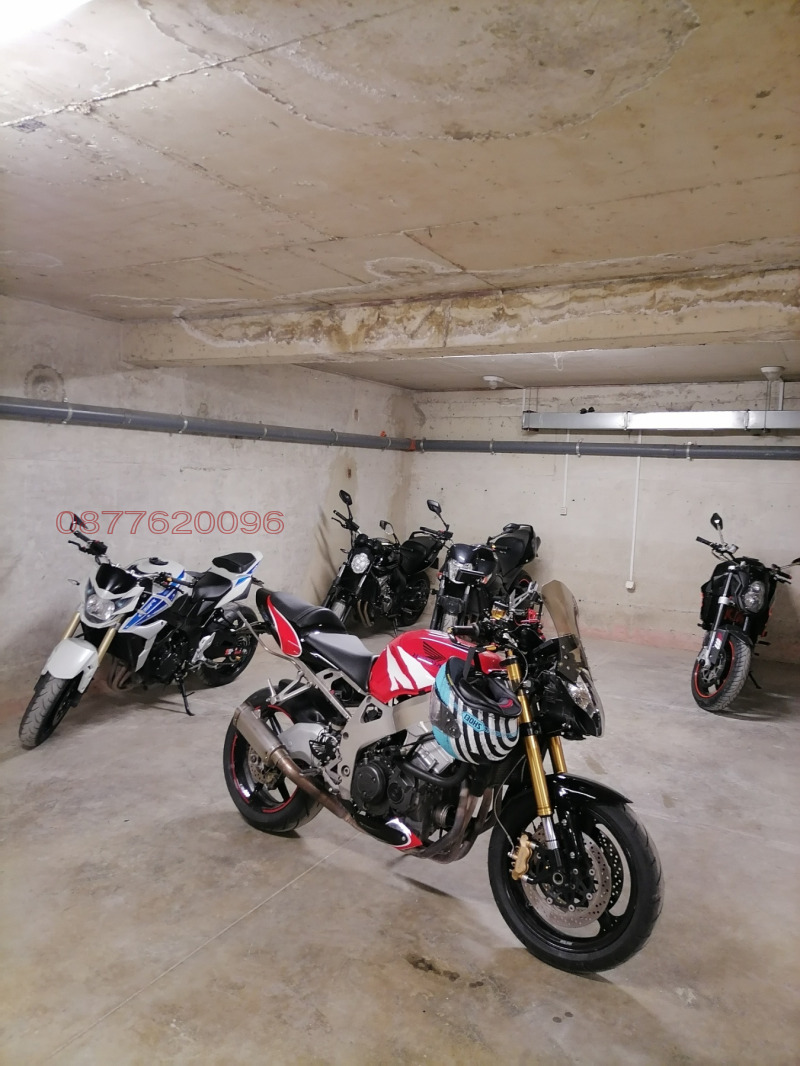 Дава под наем ГАРАЖ, ПАРКОМЯСТО, гр. Варна, Левски 1