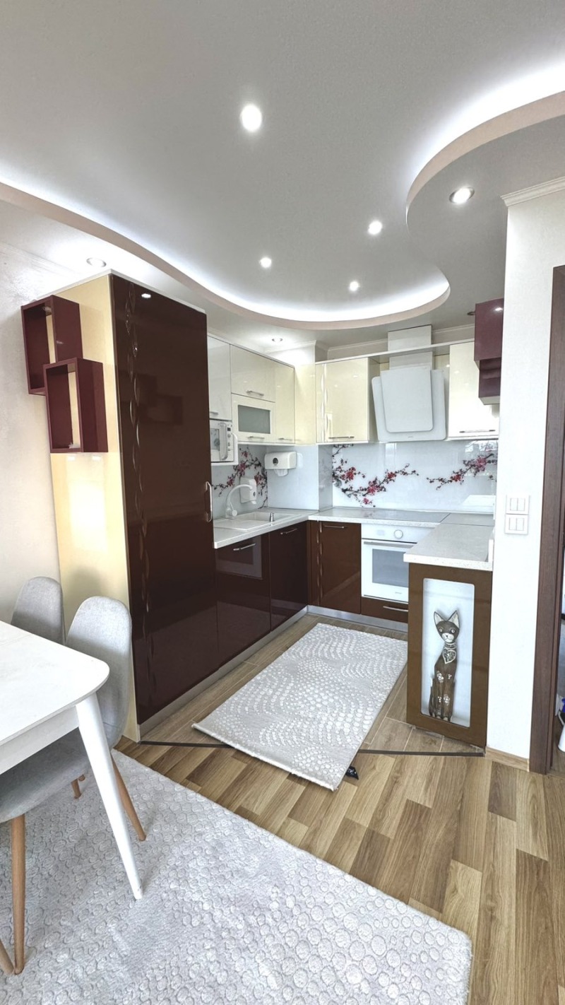 De inchiriat  2 dormitoare Burgas , Slaveicov , 84 mp | 87373977 - imagine [2]