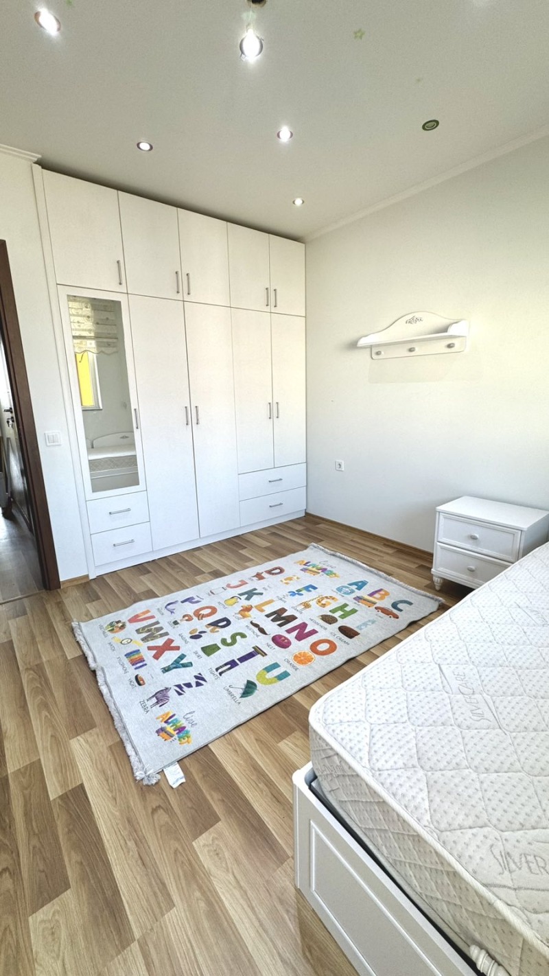 De inchiriat  2 dormitoare Burgas , Slaveicov , 84 mp | 87373977 - imagine [9]