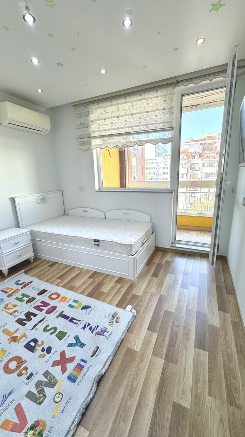 De inchiriat  2 dormitoare Burgas , Slaveicov , 84 mp | 87373977 - imagine [8]
