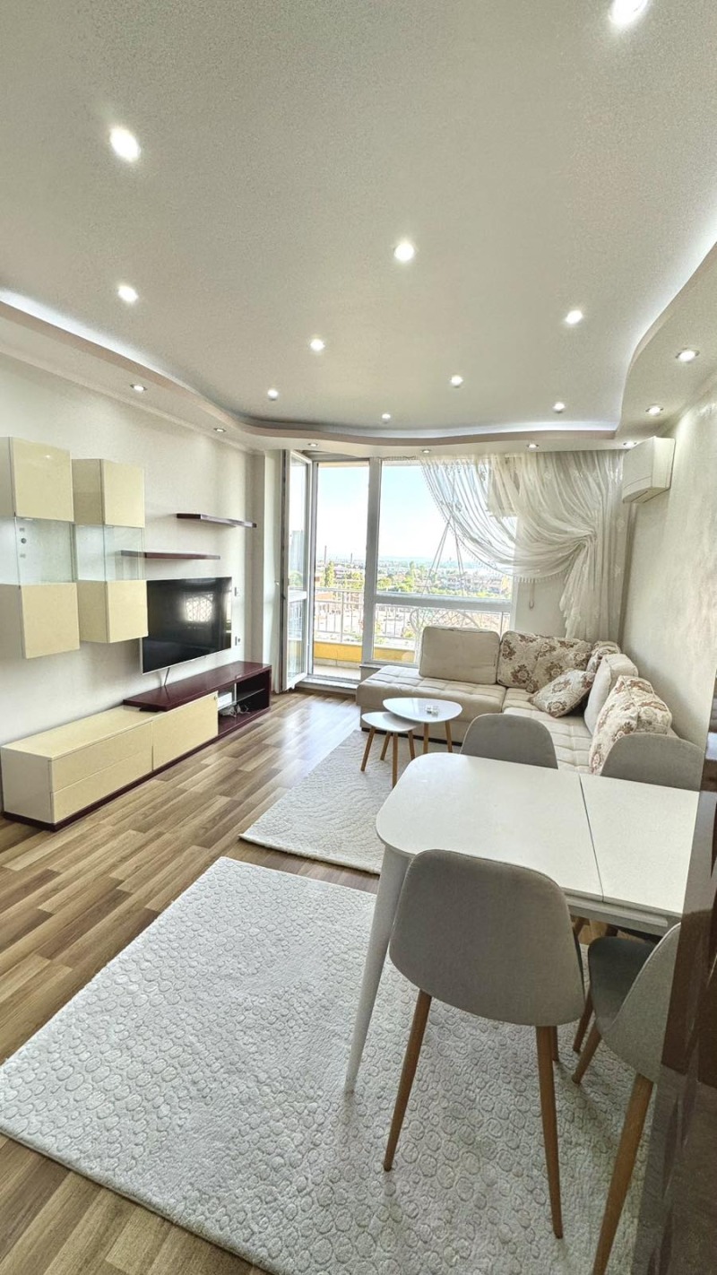 De inchiriat  2 dormitoare Burgas , Slaveicov , 84 mp | 87373977