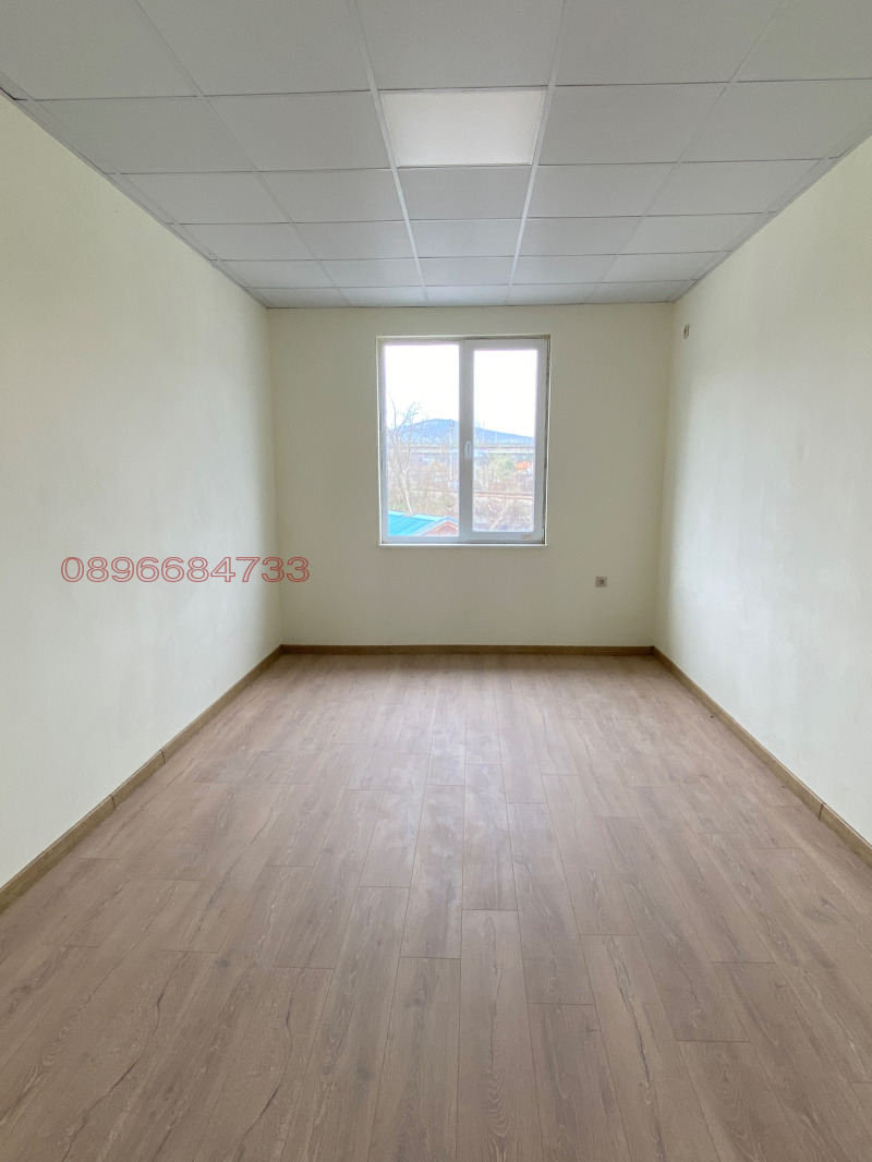 Дава под наем ПРОМ. ПОМЕЩЕНИЕ, гр. Дряново, област Габрово, снимка 11 - Производствени сгради - 52784879