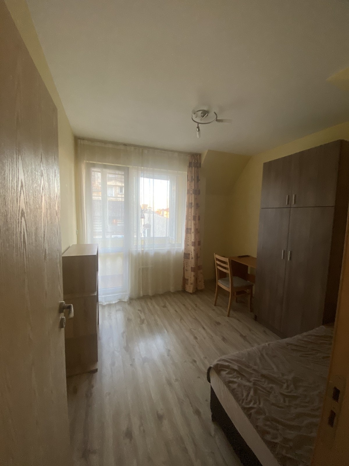 Дава под наем 3-СТАЕН, гр. Варна, Бизнес хотел, снимка 11 - Апартаменти - 56104979