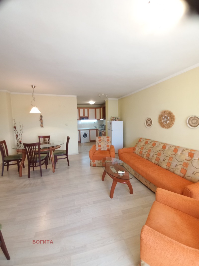 Zu vermieten  2 Schlafzimmer Stara Zagora , Zentar , 100 qm | 76727388