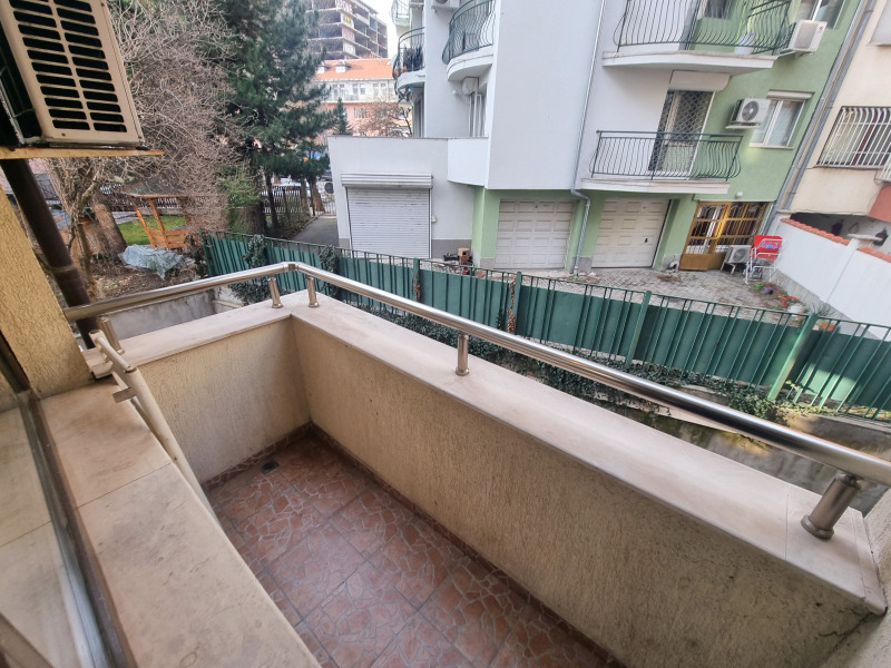 De inchiriat  1 dormitor Sofia , Țentâr , 60 mp | 79156794 - imagine [13]