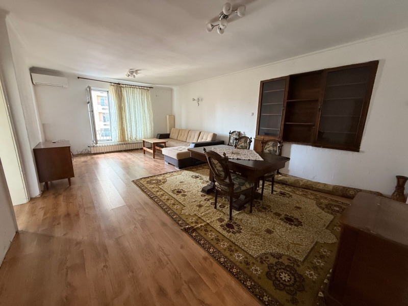 För uthyrning  2 sovrum Sofia , Iztok , 120 kvm | 34606656