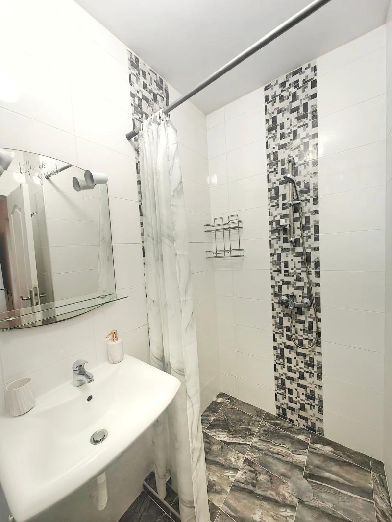 Дава под наем 2-СТАЕН, гр. Пловдив, Кючук Париж, снимка 5 - Апартаменти - 53899992