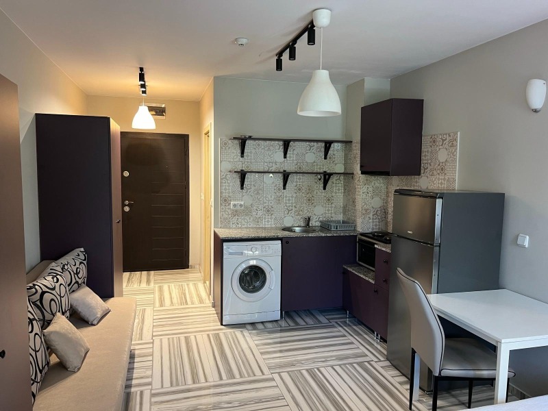 För uthyrning  Studio Sofia , Studentski grad , 46 kvm | 84950504 - bild [4]
