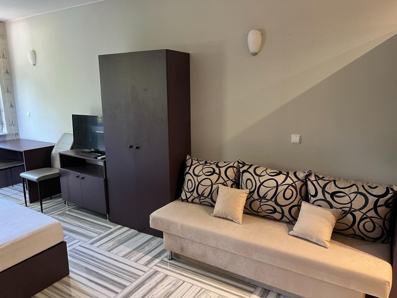 För uthyrning  Studio Sofia , Studentski grad , 46 kvm | 84950504 - bild [7]