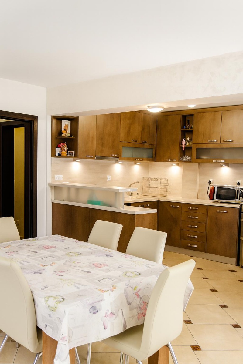 Дава под наем 3-СТАЕН, гр. Пловдив, Каменица 1