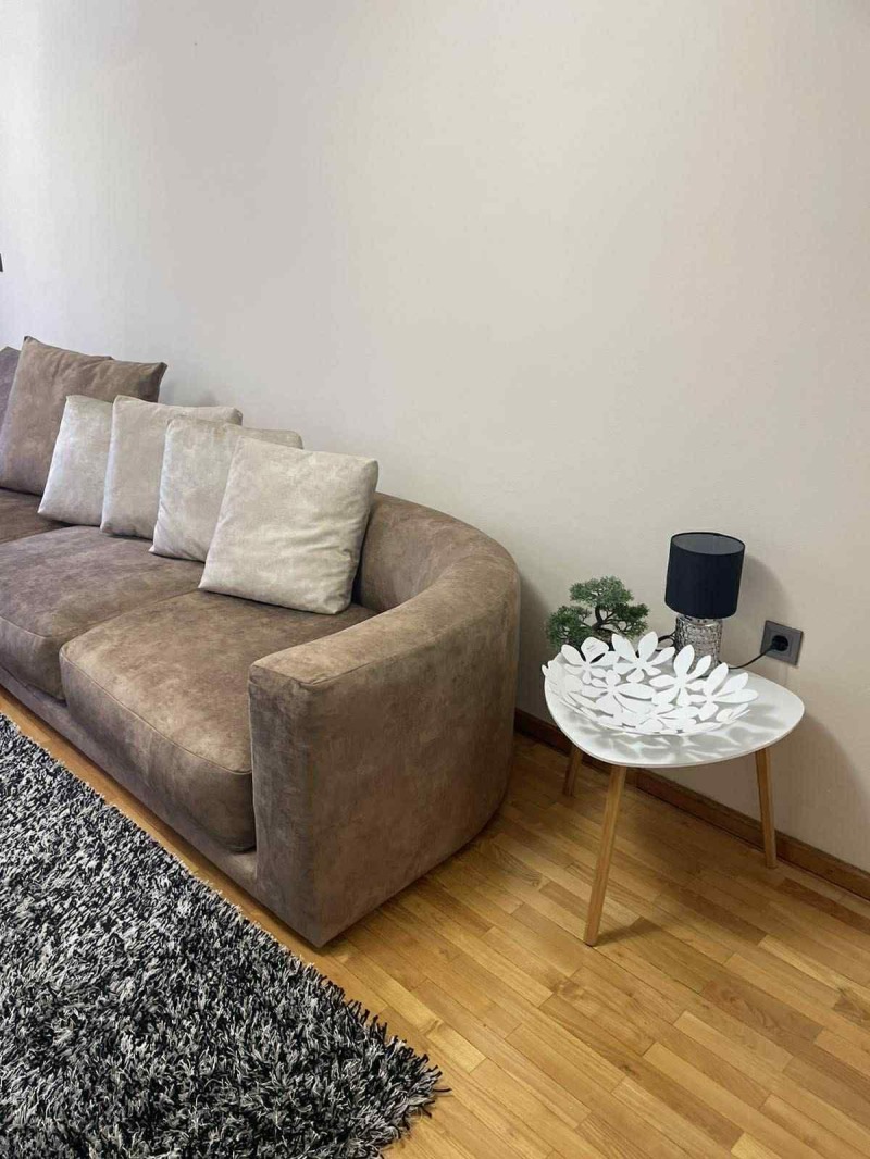 Дава под наем 3-СТАЕН, гр. София, Лозенец, снимка 3 - Апартаменти - 53592905