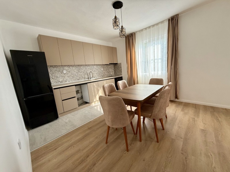 En renta  2 dormitorios región Plovdiv , Asenovgrad , 110 metros cuadrados | 17306260