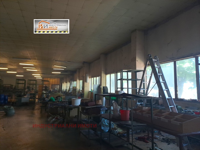 Para alugar  Armazenar Plovdiv , Industrialna zona - Trakiia , 1000 m² | 58206325 - imagem [2]
