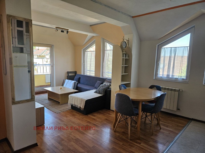 A louer  1 chambre Sofia , Oborichte , 45 m² | 56466686