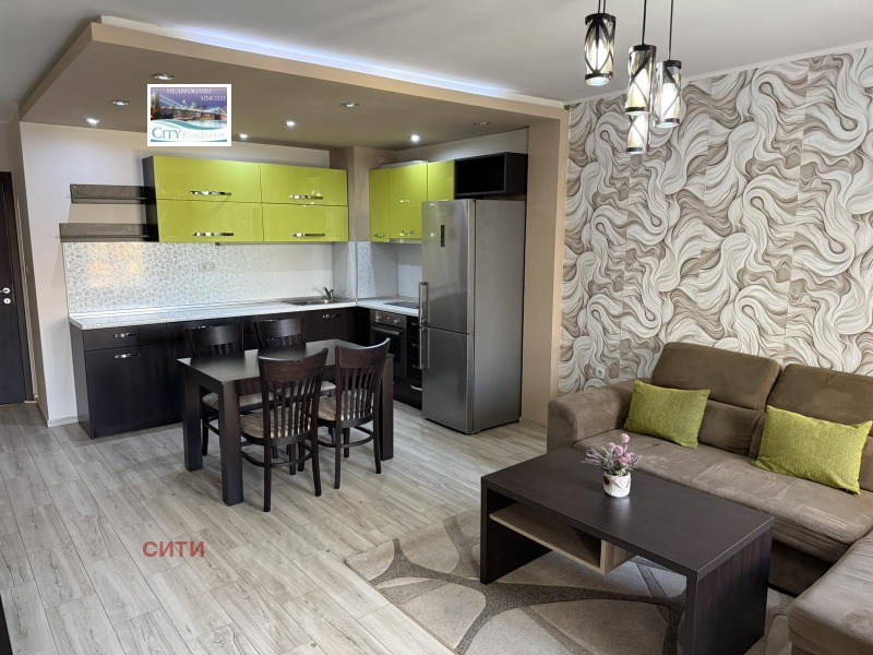 Te huur  1 slaapkamer Plovdiv , Tsentar , 70 m² | 33982543