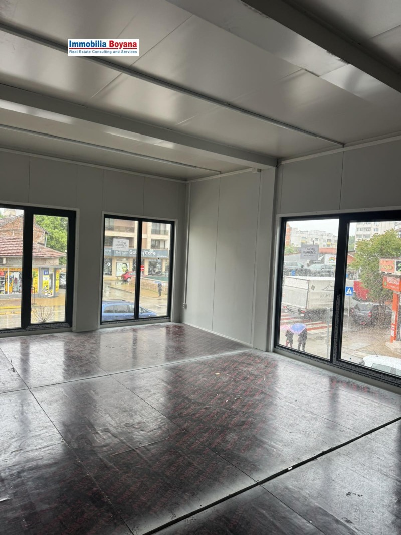 De inchiriat  Magazin Sofia , Nadejda 1 , 200 mp | 57181495 - imagine [2]
