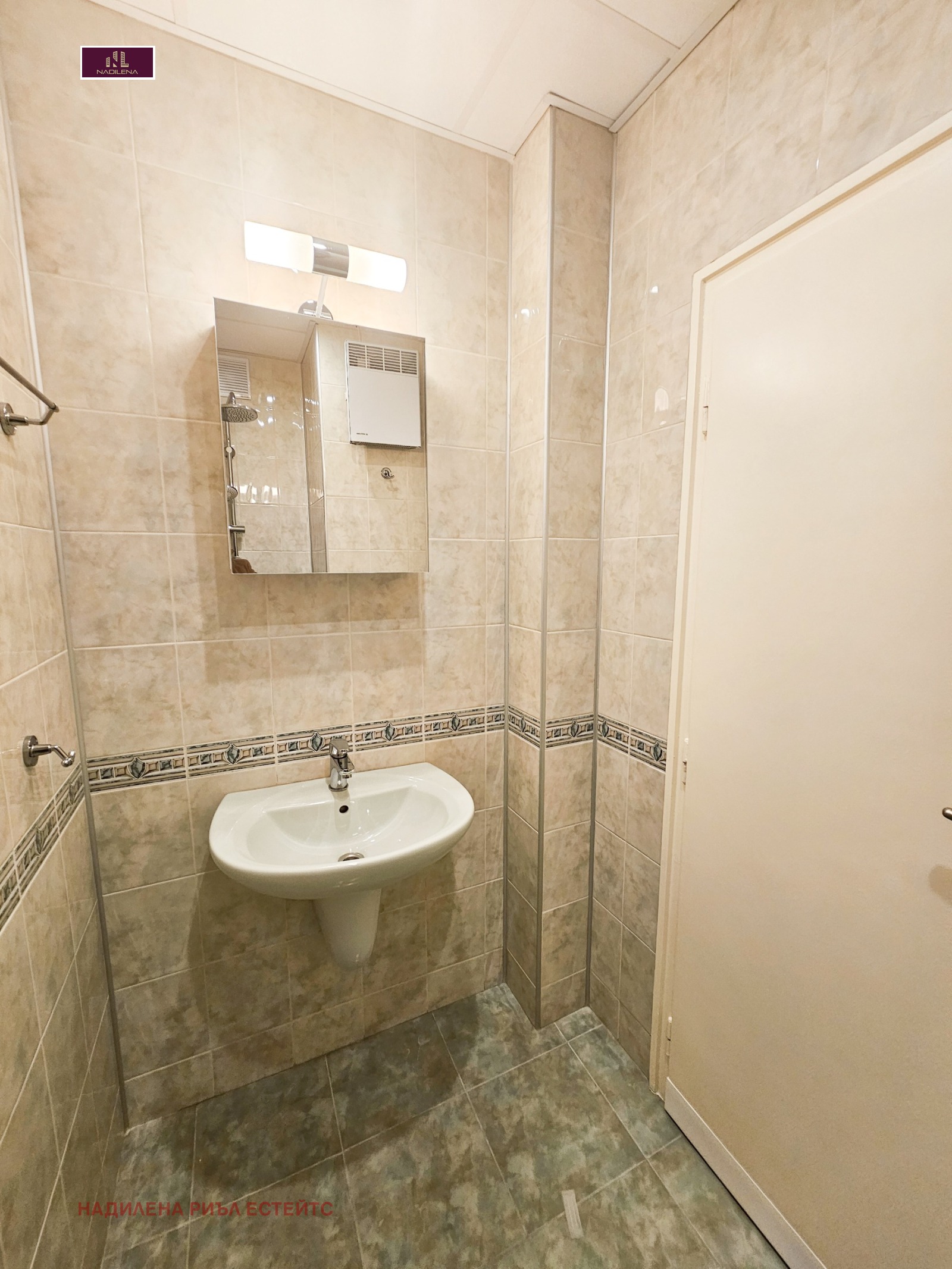 Дава под наем 3-СТАЕН, гр. София, Лозенец, снимка 12 - Апартаменти - 53854772