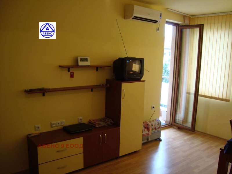 Дава под наем  2-стаен град Плевен , Широк център , 70 кв.м | 27815959 - изображение [8]