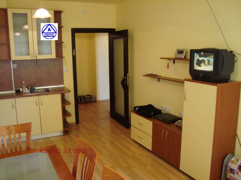 Дава под наем  2-стаен град Плевен , Широк център , 70 кв.м | 27815959 - изображение [2]