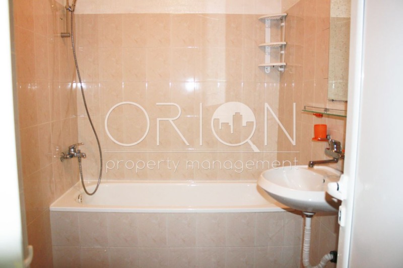 Дава под наем 3-СТАЕН, гр. София, Света Троица, снимка 8 - Апартаменти - 52546489