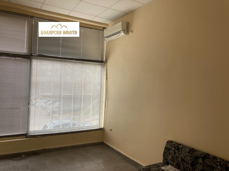 Дава под Наем ОФИС в град Велико Търново, Център - 123 кв.м / 500 € » 977.92 лв., БОЛЯРСКИ ИМОТИ