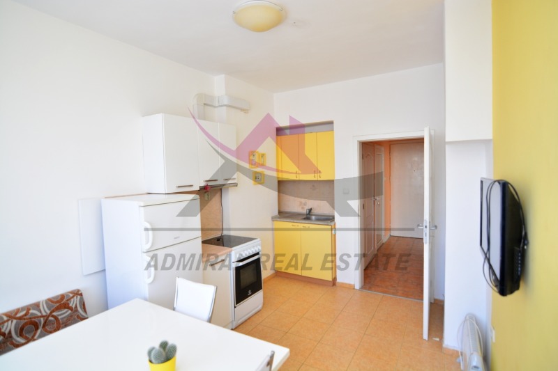 Дава под Наем 3-СТАЕН в град Варна, Център - 85 кв.м / 550 € » 1 075.71 лв., АДМИРАЛ РИЪЛ ЕСТЕЙТ ЕООД