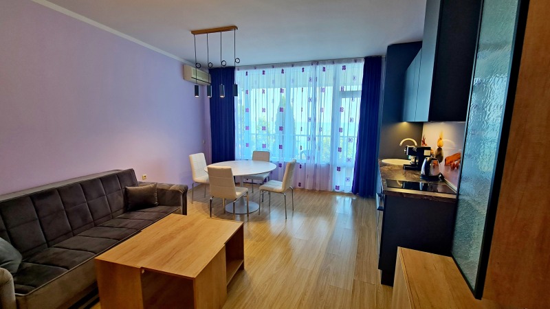 Дава под Наем 1-СТАЕН в област Варна, гр. Бяла - 40 кв.м / 310 € » 606.31 лв., СИЙ КЕПИТЪЛ