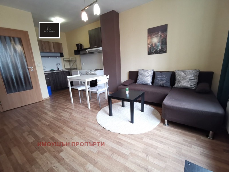 A louer  1 chambre Sofia , Mladost 4 , 73 m² | 52913017