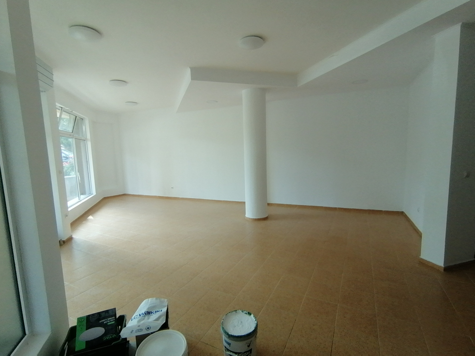 Дава под наем МАГАЗИН, гр. София, Витоша, снимка 3 - Магазини - 55324472