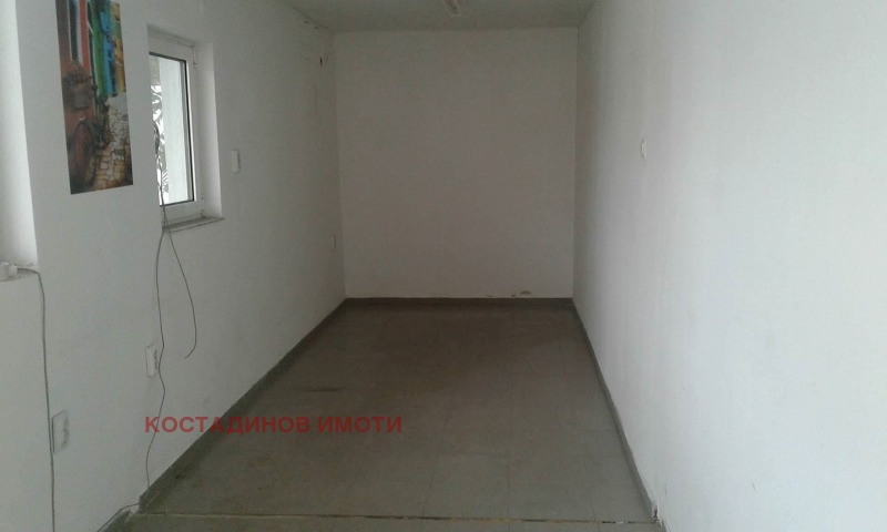 Para alugar  Armazenar Plovdiv , Industrialna zona - Sever , 200 m² | 87536930 - imagem [7]