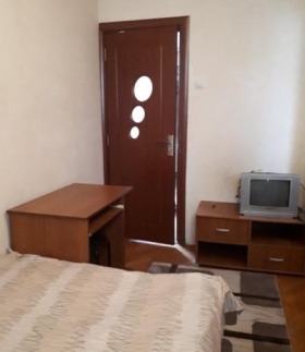 Studio Zapaden park, Sofia 4