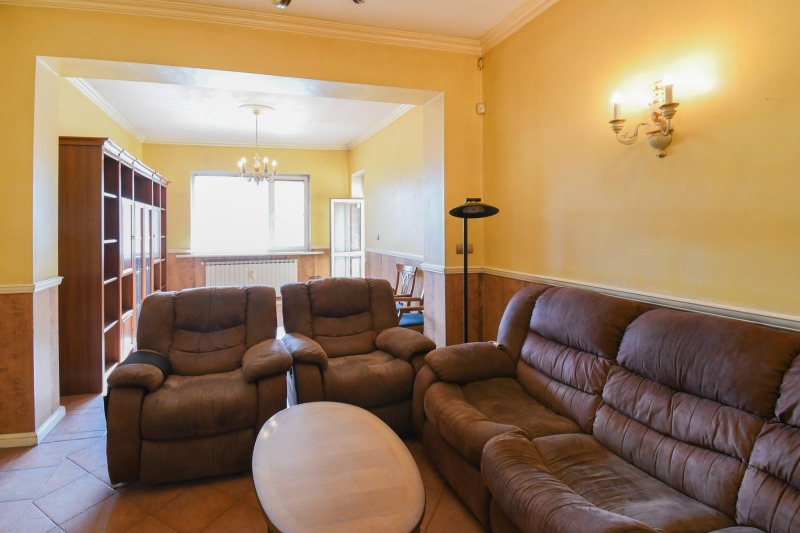 Под наем 3-СТАЕН, град София, Център • 799 € / 1562.71 лв. • 46921787 1