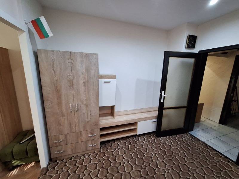 En renta  1 dormitorio Sofia , Jadzhi Dimitar , 70 metros cuadrados | 73081209 - imagen [2]