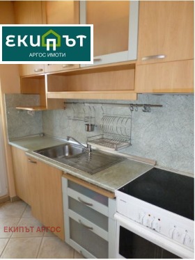 1 dormitorio Chayka, Varna 3