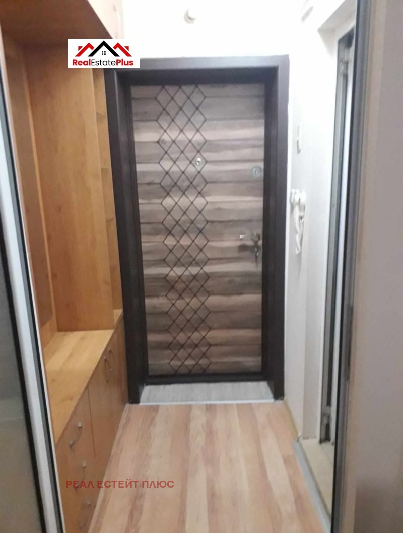 K pronájmu  Studio Pleven , Idealen centar , 40 m2 | 21193107