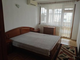 2 slaapkamers Vazrazjdane, Burgas 4