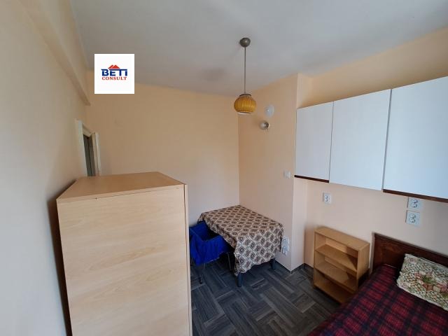 Дава под наем СТАЯ, гр. София, Банишора, снимка 2 - Стаи под наем - 53602610