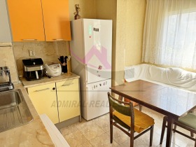 3-стаен град Варна, Възраждане 1