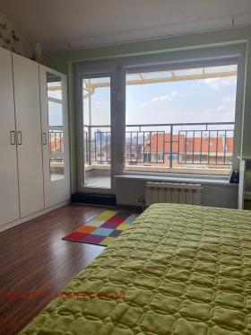 ����� ���� ��� ���� 3-�����,���� �����, ������� 1>