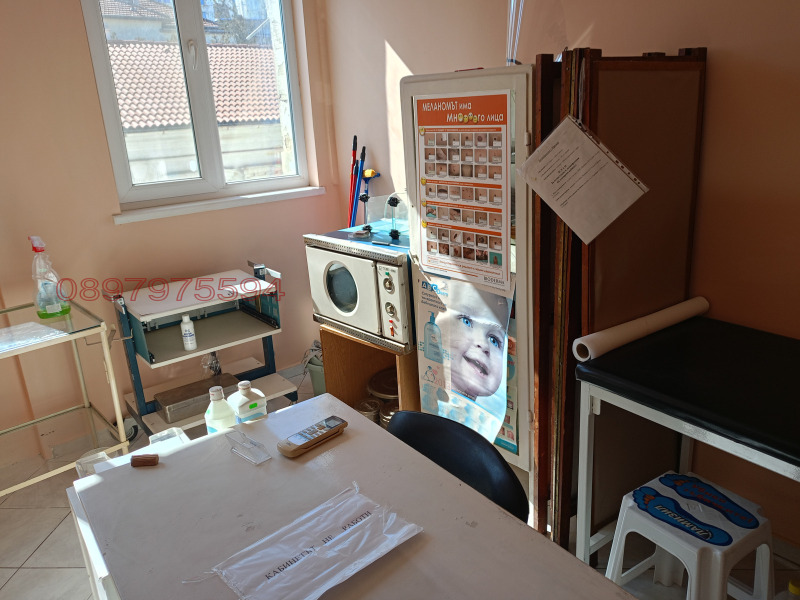 Дава под наем ОФИС, гр. Шумен, Център, снимка 3 - Офиси - 53212182