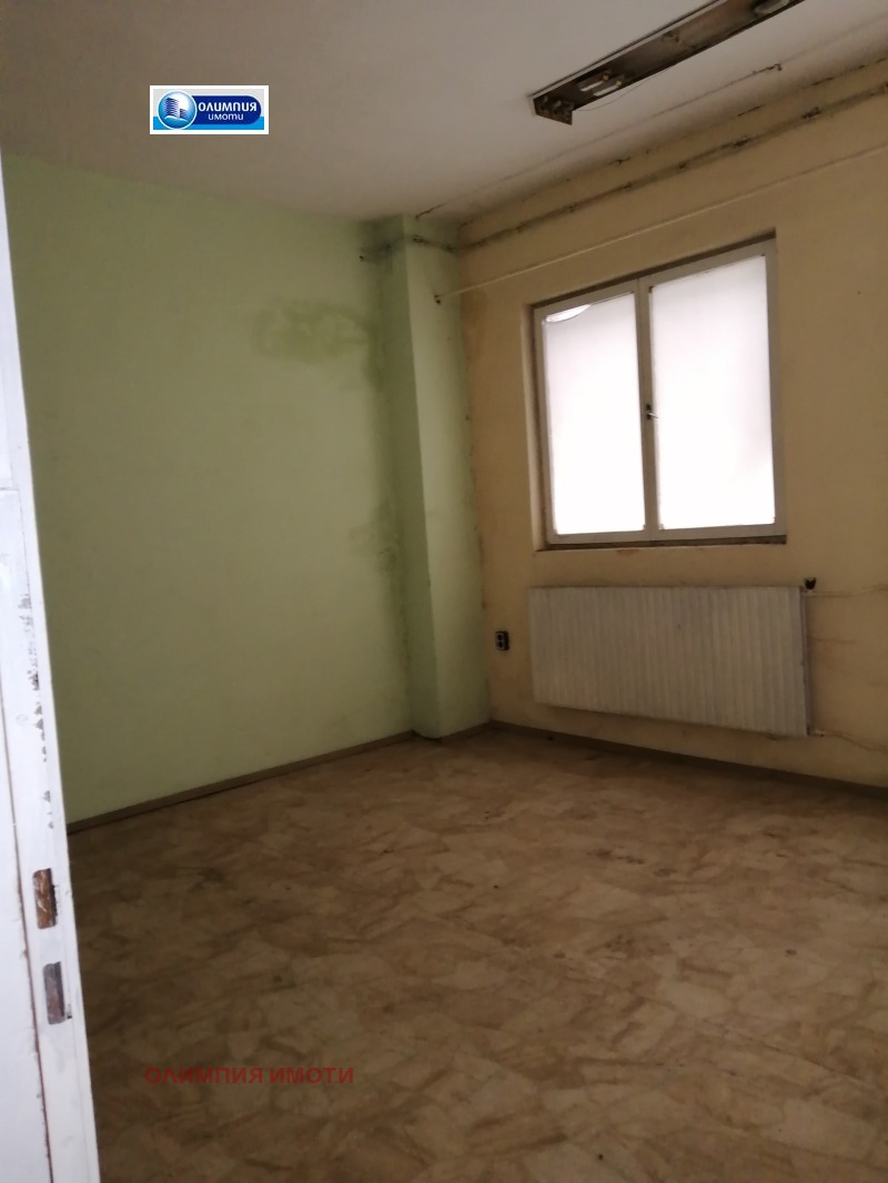 Zu vermieten  Industriegebäude Ruse , Targowija na edro , 600 qm | 12480984 - Bild [6]